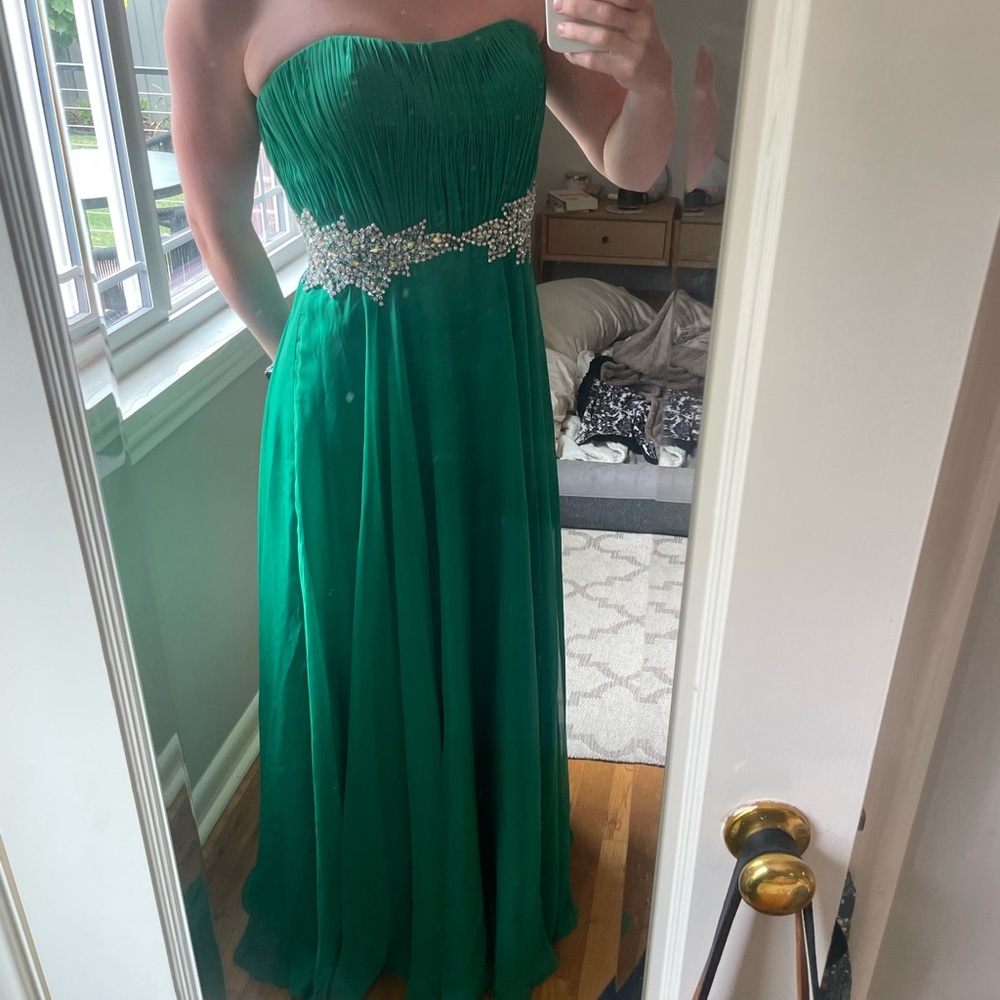 Elegant Green Strapless Dress